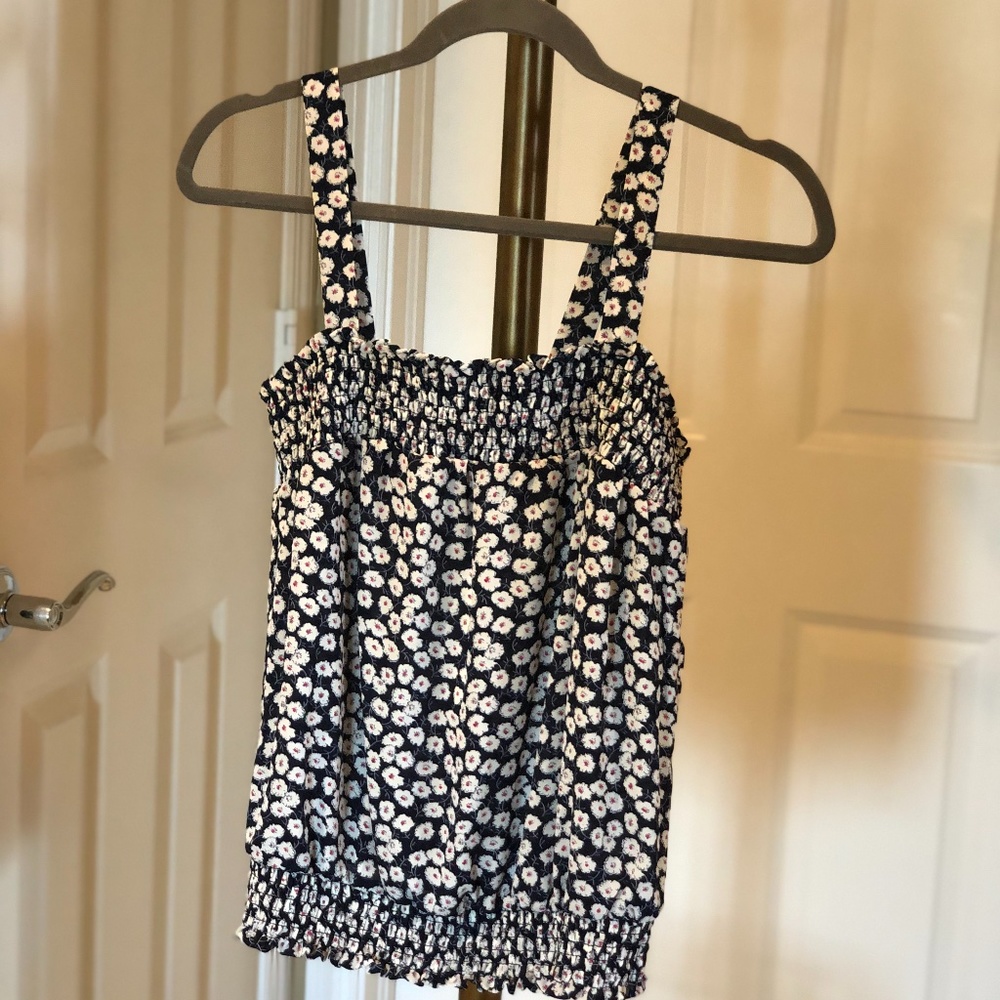 Floral summer spaghetti strap blouse, sz M, NWT!